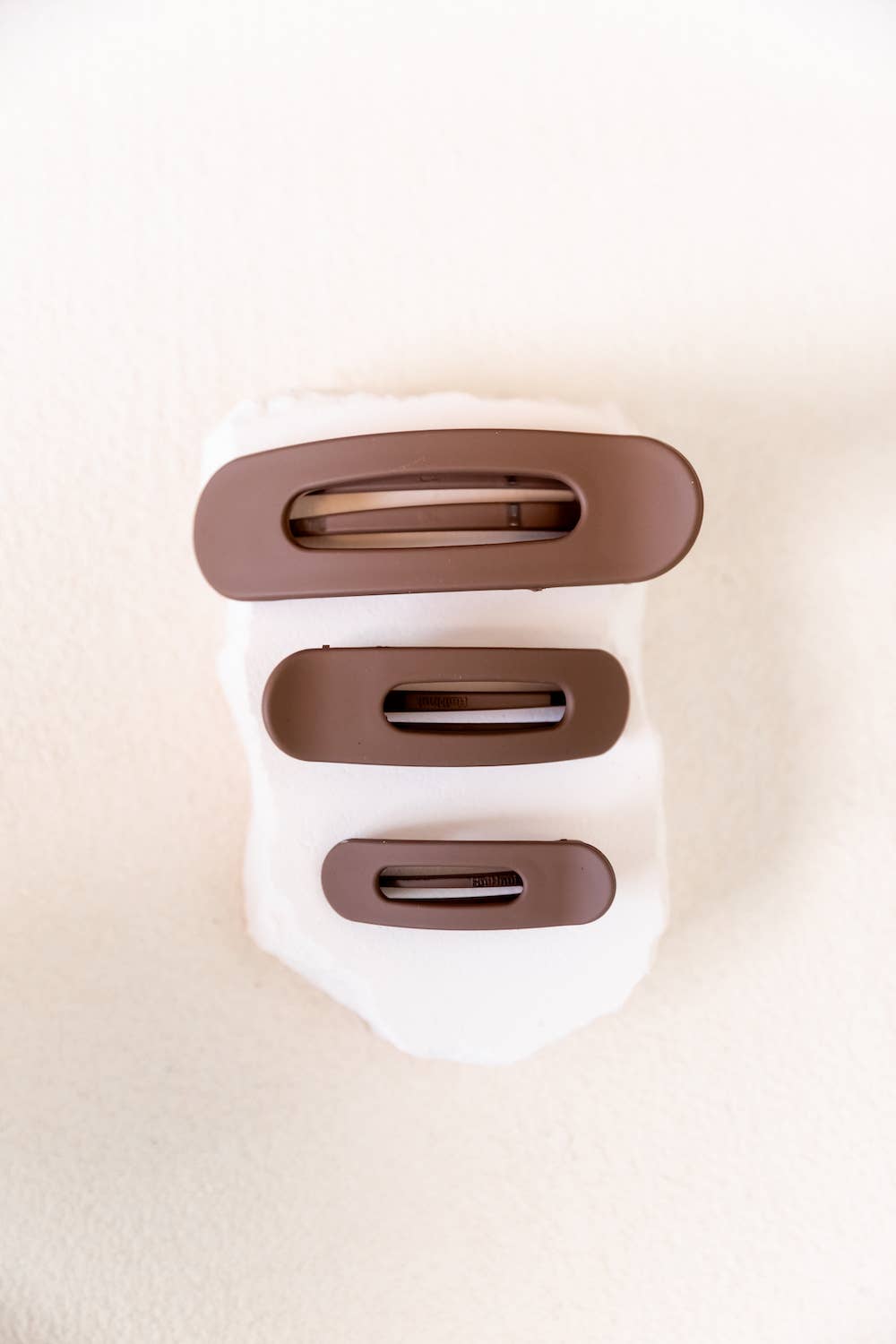 Mixed Size Flat Lay Clip Set of 3 - Brown
